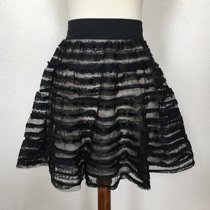 NWOT Eight Sixty tan with black lace overlay elastic waist mini skirt
